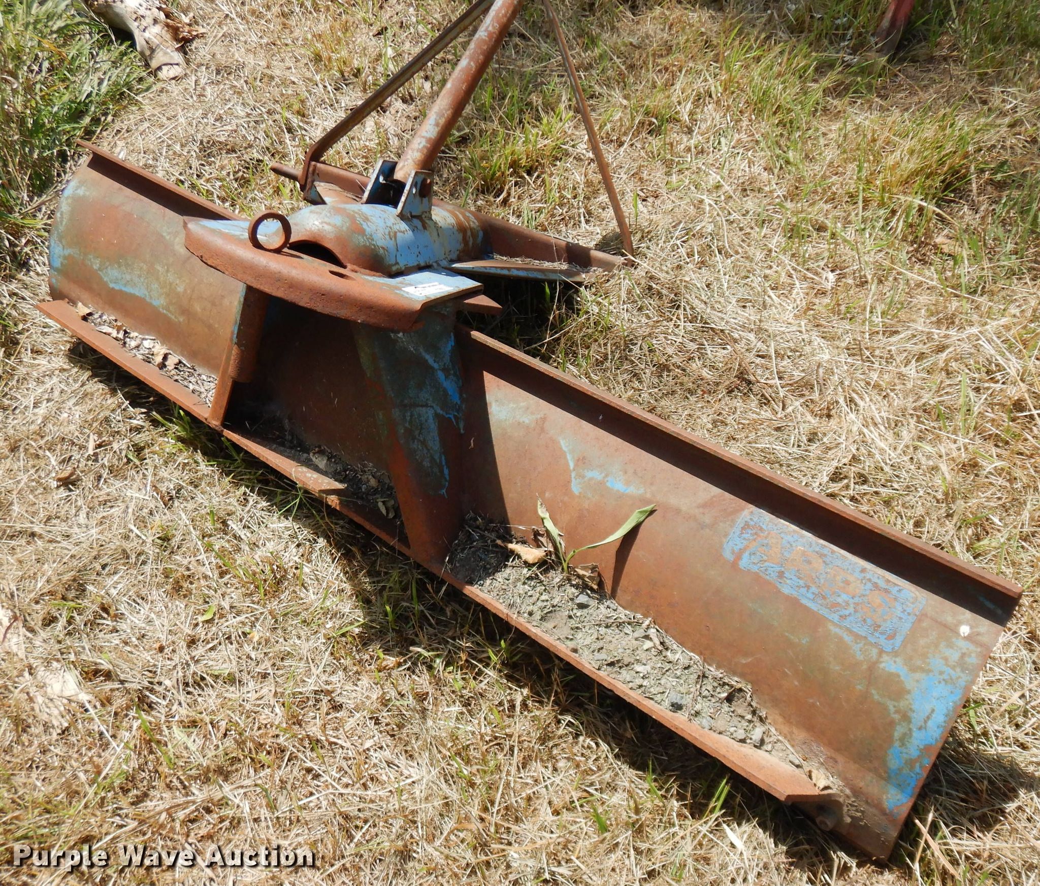Arps blade in Onaga, KS Item HY9582 sold Purple Wave