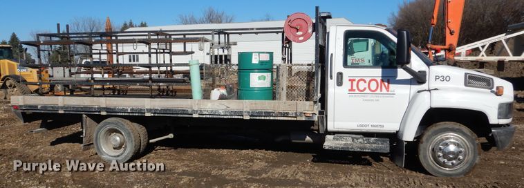 image for item AF9930 2006 Chevrolet C5500  flatbed truck