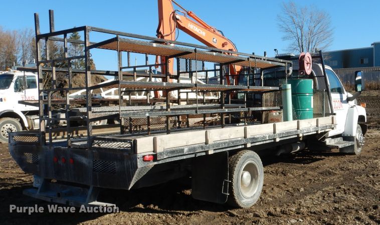 image for item AF9930 2006 Chevrolet C5500  flatbed truck
