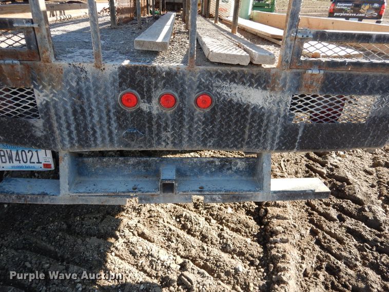 image for item AF9930 2006 Chevrolet C5500  flatbed truck