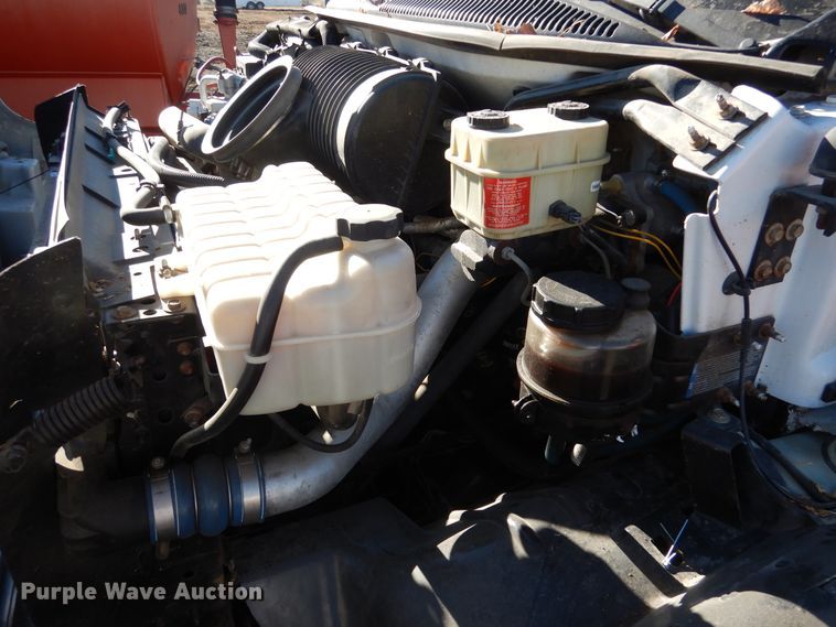 image for item AF9930 2006 Chevrolet C5500  flatbed truck