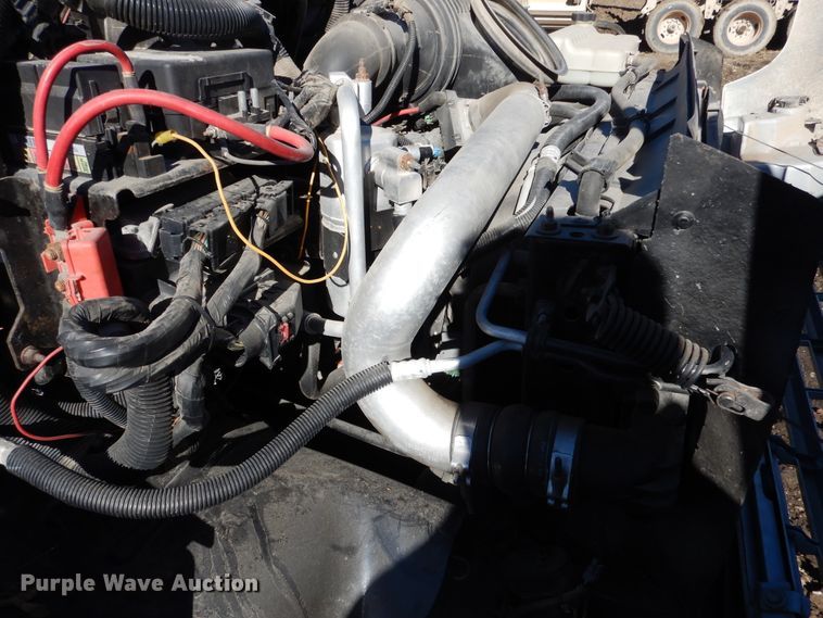 image for item AF9930 2006 Chevrolet C5500  flatbed truck