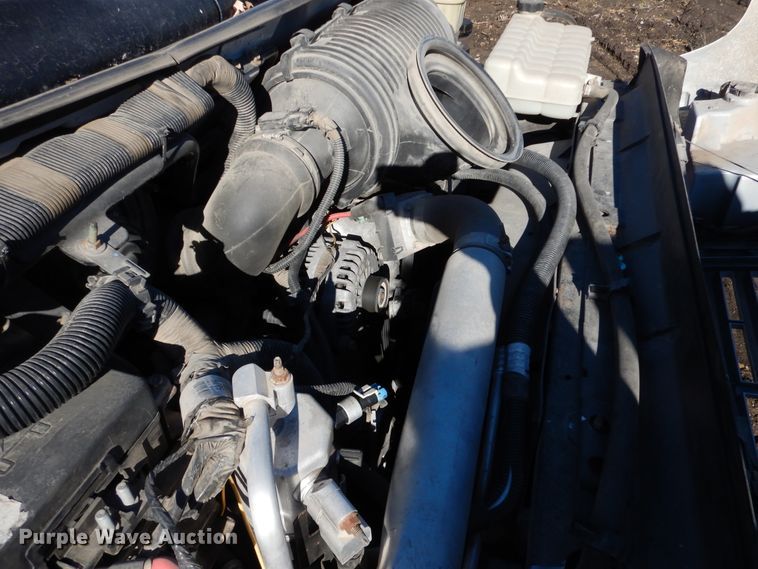 image for item AF9930 2006 Chevrolet C5500  flatbed truck