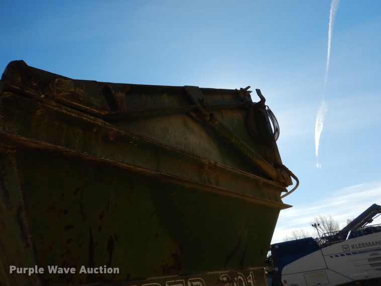 image for item AF9934 1996 Viper 301 Turbo  screen