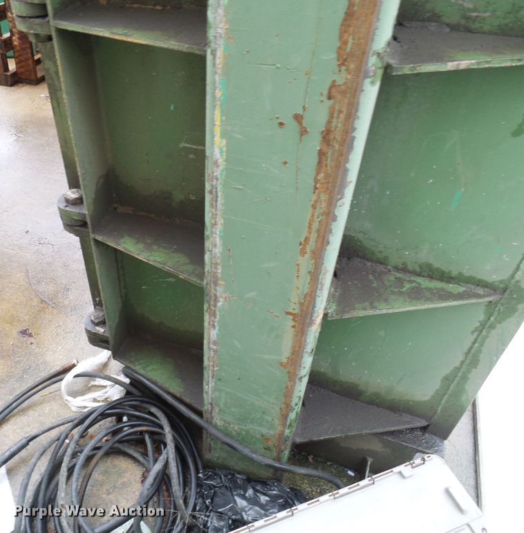 image for item DC2921 Birmingham PB6030R baler