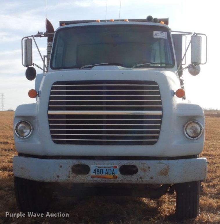 image for item DC4504 1983 Ford 9000  dump truck