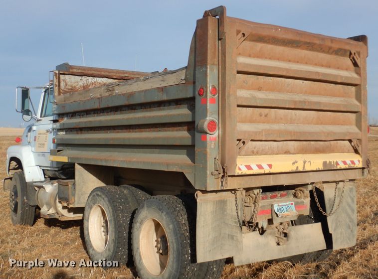 image for item DC4504 1983 Ford 9000  dump truck