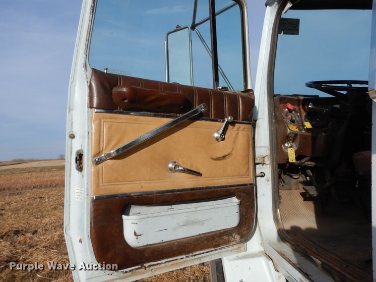 image for item DC4504 1983 Ford 9000  dump truck