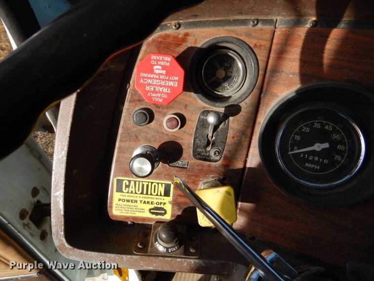 image for item DC4504 1983 Ford 9000  dump truck