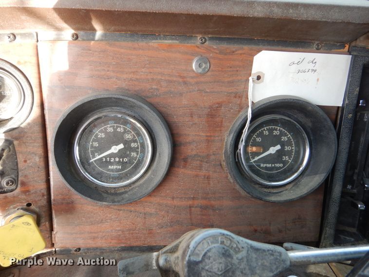 image for item DC4504 1983 Ford 9000  dump truck