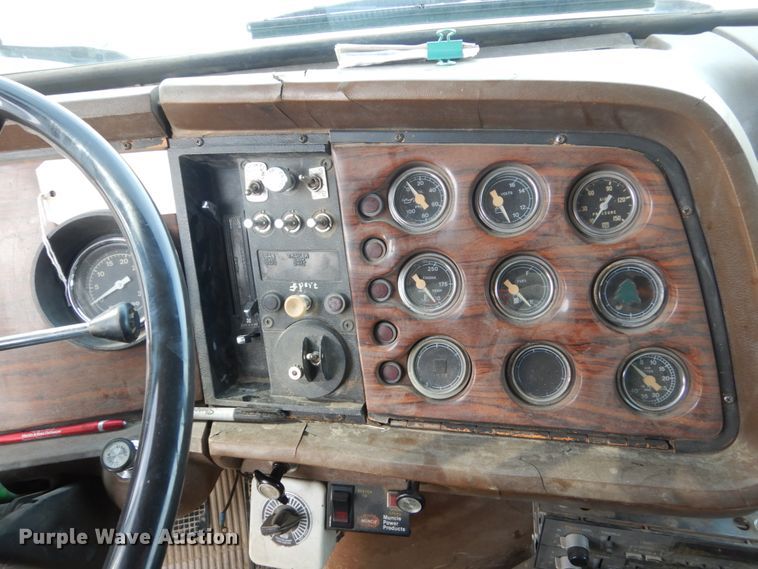 image for item DC4504 1983 Ford 9000  dump truck