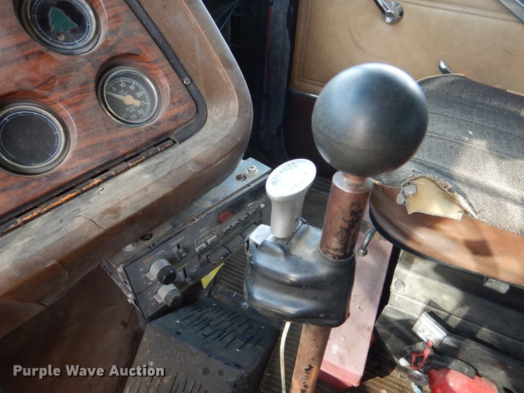 image for item DC4504 1983 Ford 9000  dump truck