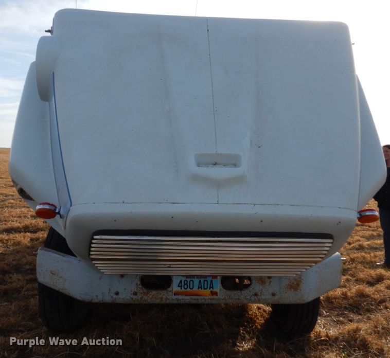 image for item DC4504 1983 Ford 9000  dump truck