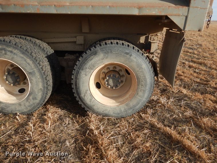 image for item DC4504 1983 Ford 9000  dump truck