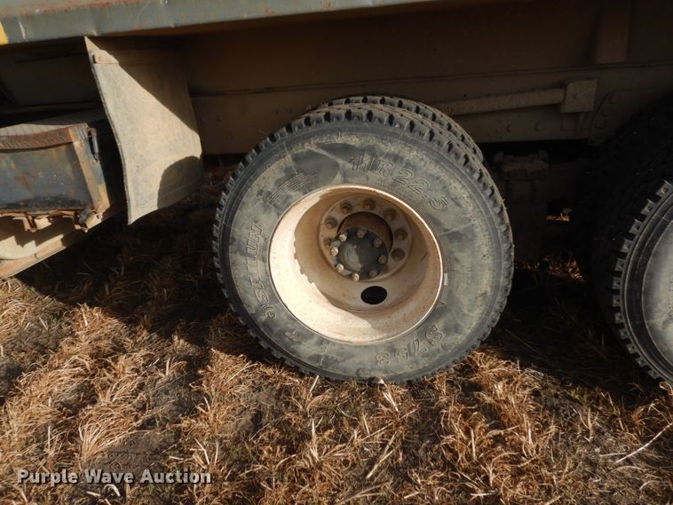 image for item DC4504 1983 Ford 9000  dump truck