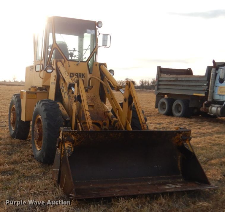 image for item DC4505 Clark 35C  wheel loader