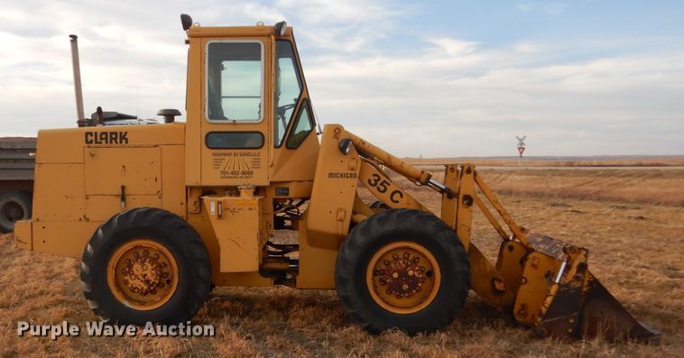 image for item DC4505 Clark 35C  wheel loader