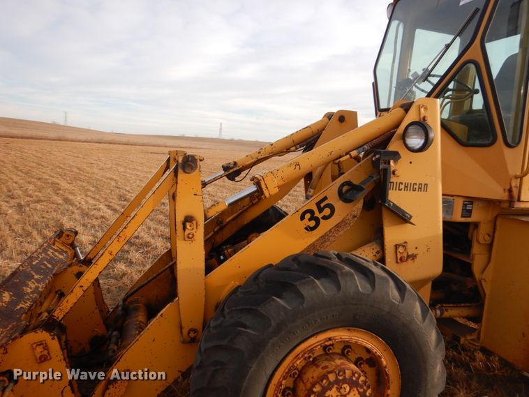 image for item DC4505 Clark 35C  wheel loader