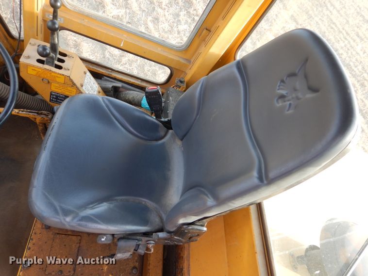 image for item DC4505 Clark 35C  wheel loader