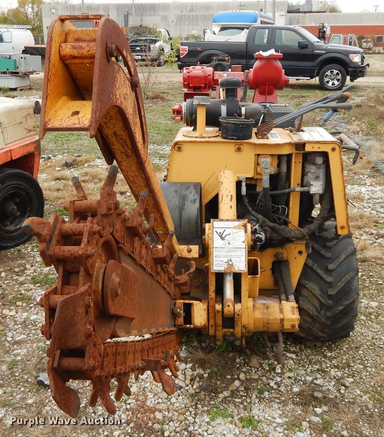 image for item DF6694 1999 Vermeer LN42  trencher
