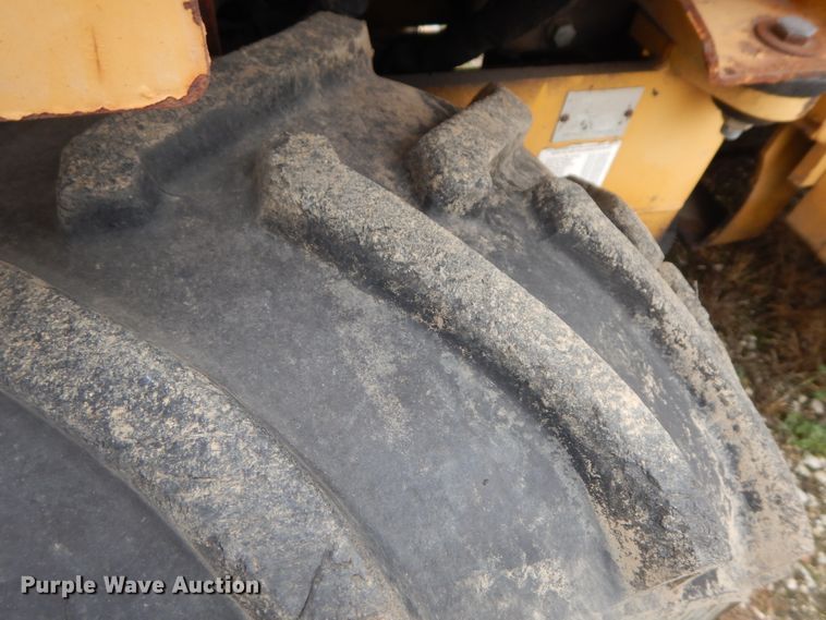 image for item DF6694 1999 Vermeer LN42  trencher