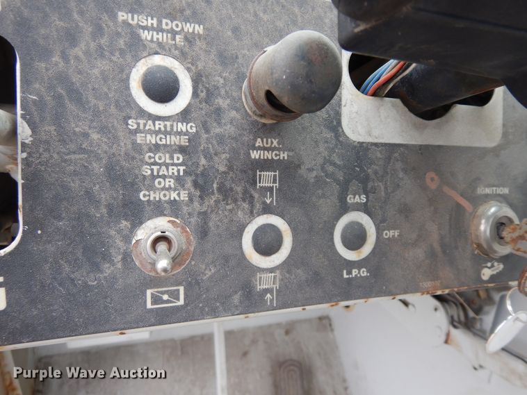 image for item DF6705 Shuttlelift 3300ELB  crane