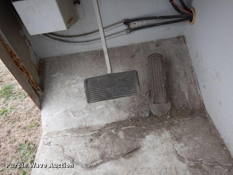 image for item DF6705 Shuttlelift 3300ELB  crane