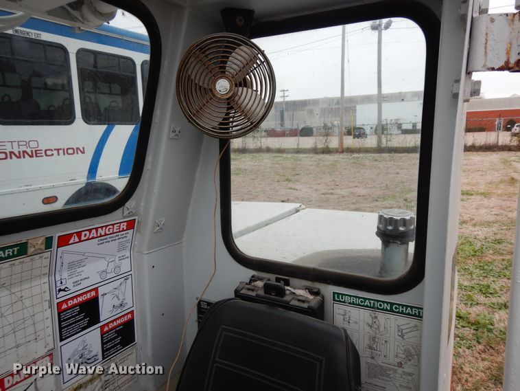 image for item DF6705 Shuttlelift 3300ELB  crane