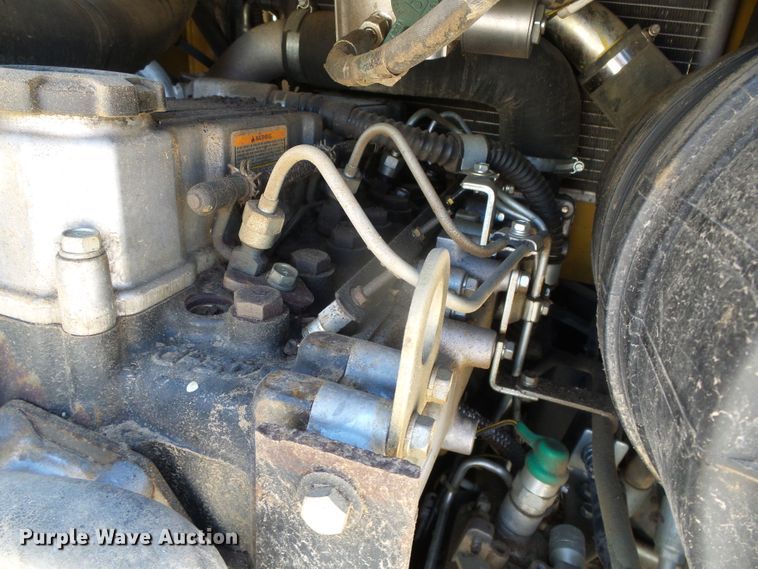 image for item DG8374 2013 Caterpillar 242B Series 3  skid steer loader