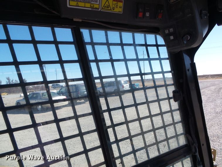 image for item DG8374 2013 Caterpillar 242B Series 3  skid steer loader