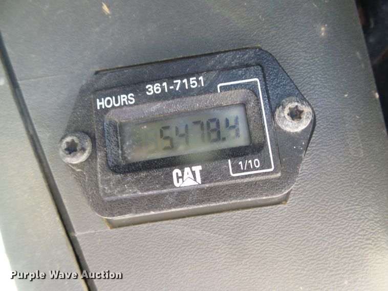 image for item DG8374 2013 Caterpillar 242B Series 3  skid steer loader