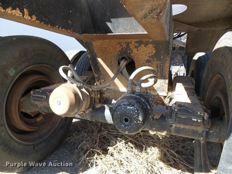 image for item DG8375 1984 Cook BDS271-L bottom dump trailer