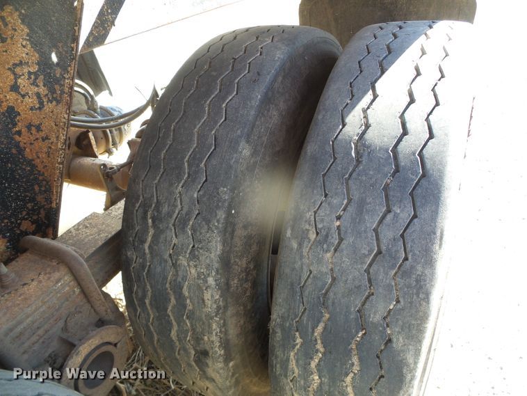 image for item DG8375 1984 Cook BDS271-L bottom dump trailer