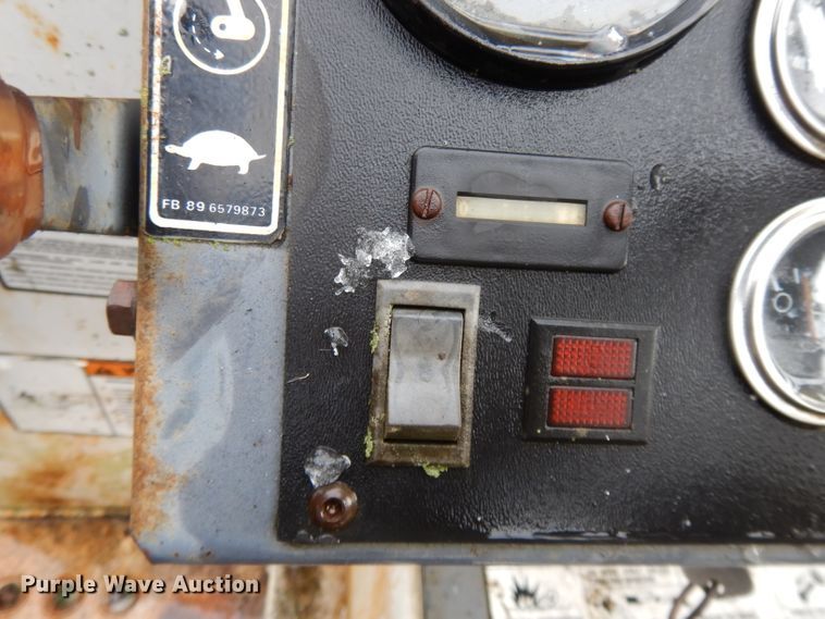 image for item DH3367 1989 Bobcat 3023  trencher