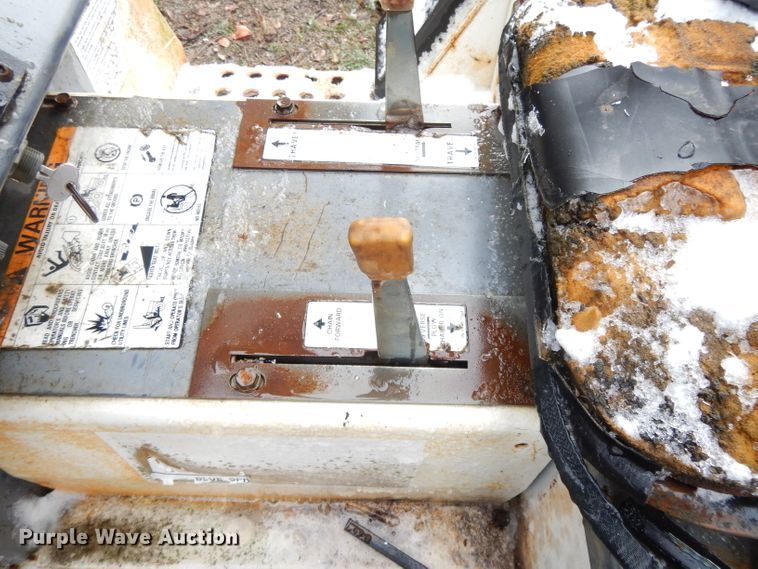 image for item DH3367 1989 Bobcat 3023  trencher