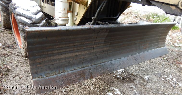 image for item DH3367 1989 Bobcat 3023  trencher