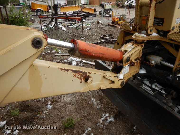 image for item DH3367 1989 Bobcat 3023  trencher