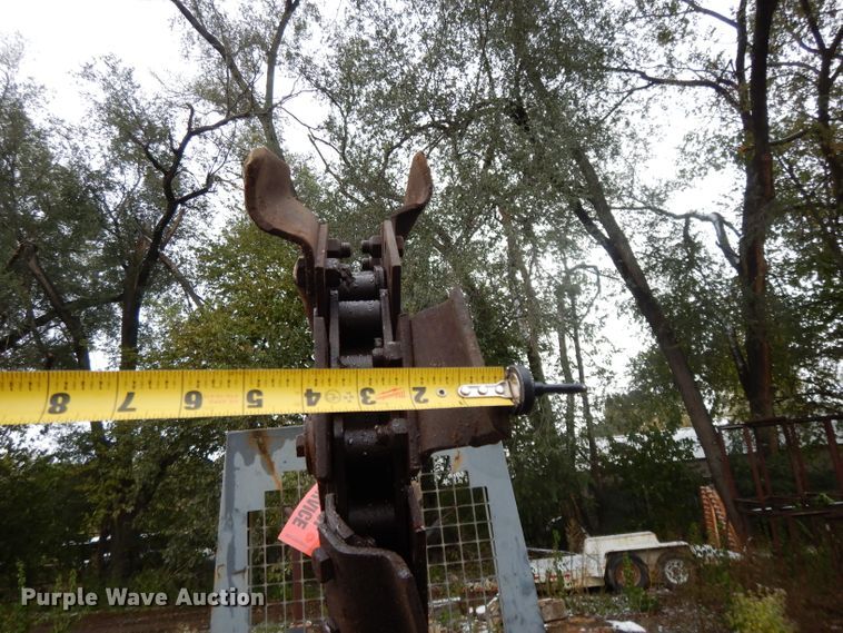 image for item DH3367 1989 Bobcat 3023  trencher