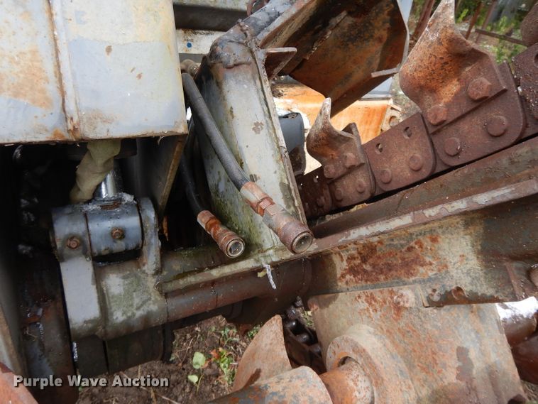 image for item DH3367 1989 Bobcat 3023  trencher