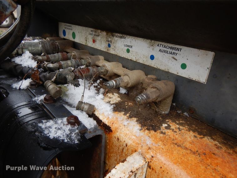 image for item DH3367 1989 Bobcat 3023  trencher