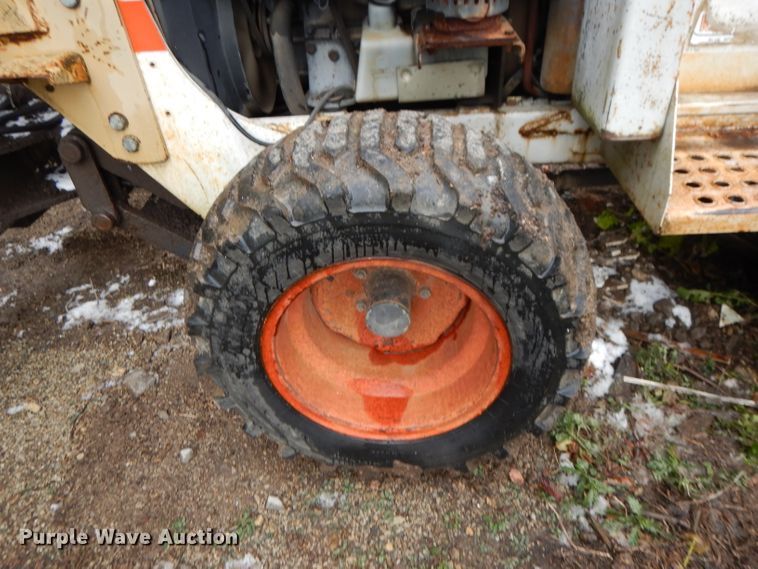 image for item DH3367 1989 Bobcat 3023  trencher