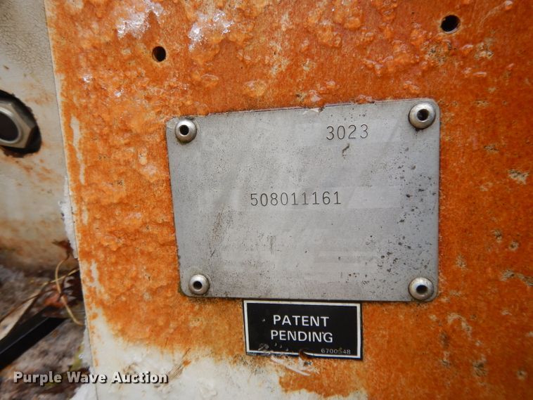 image for item DH3367 1989 Bobcat 3023  trencher