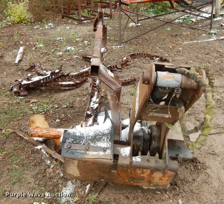 image for item DH3367 1989 Bobcat 3023  trencher