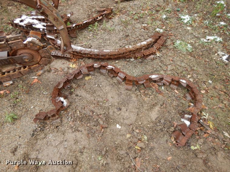 image for item DH3367 1989 Bobcat 3023  trencher