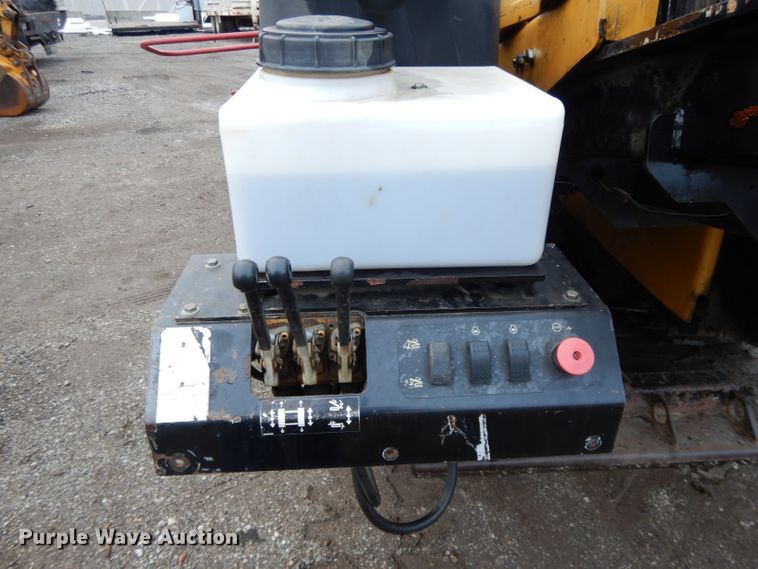 image for item DH3370 2005 Vermeer D24X40 Series II  directional boring unit