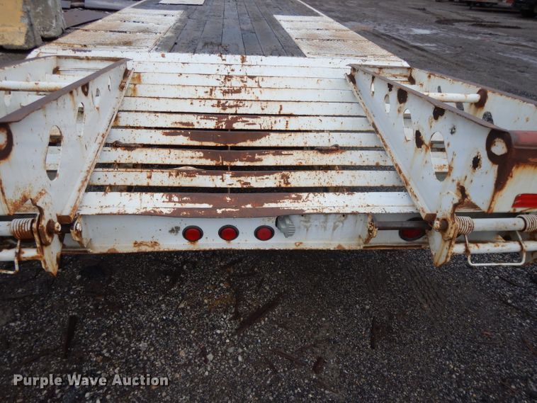 image for item DH3371 2005 Specialized XL20T equipment trailer