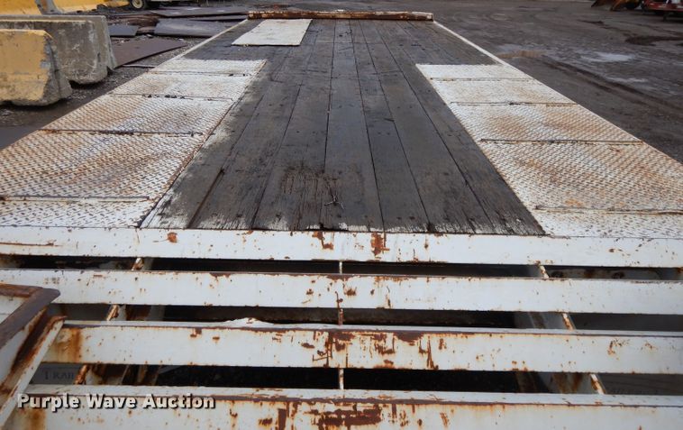 image for item DH3371 2005 Specialized XL20T equipment trailer