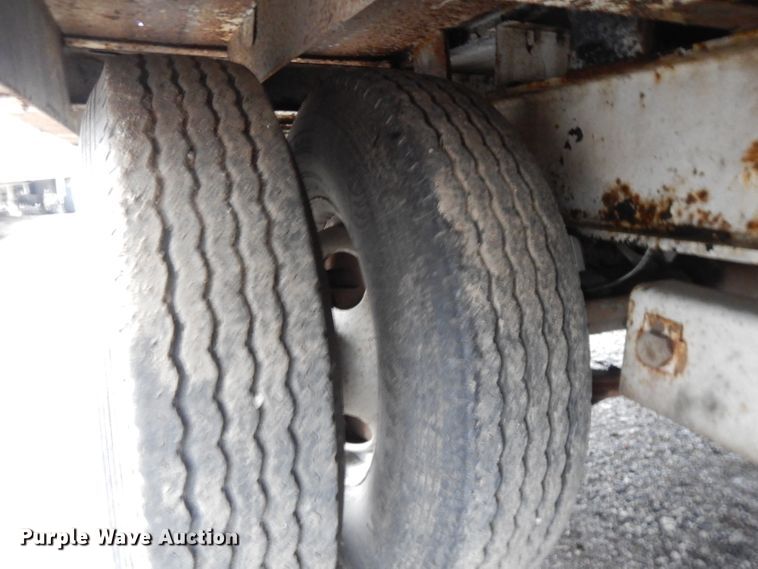 image for item DH3371 2005 Specialized XL20T equipment trailer