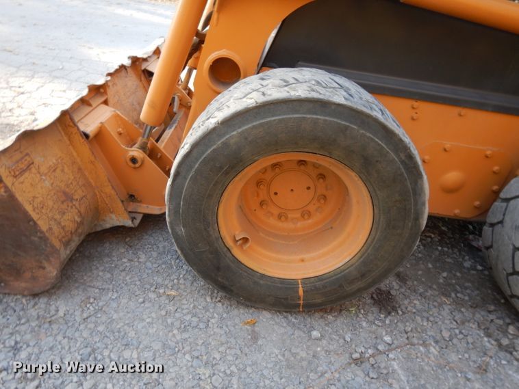 image for item DH3453 2004 Case 60XT  skid steer loader