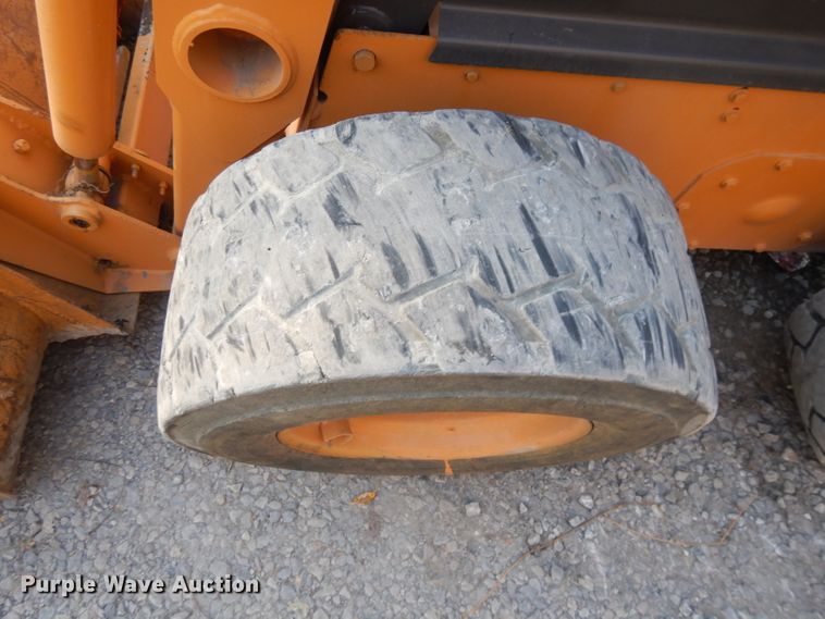 image for item DH3453 2004 Case 60XT  skid steer loader